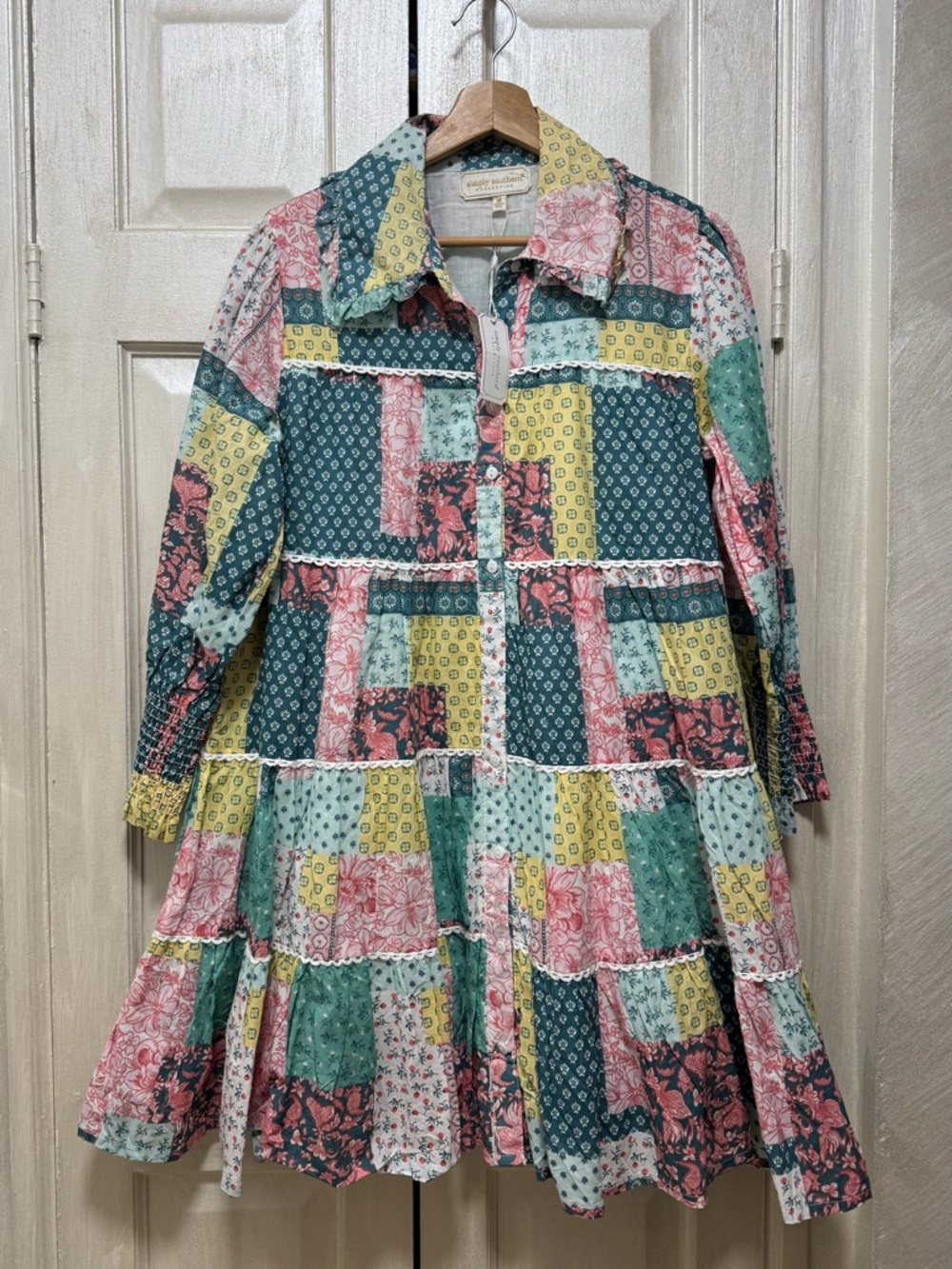 Simply Southern Size M Allie Quilted Patchwork Floral Pattern Long Sleeve Dress